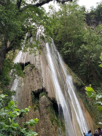 Cascada Cola de Caballo