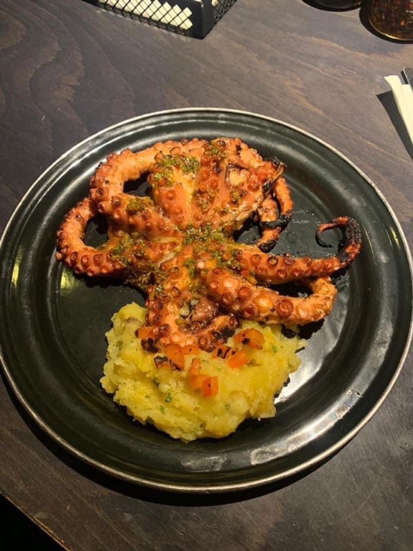 Restaurantes Yuzu Mar & Grill