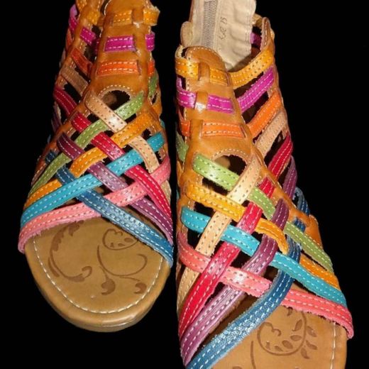 Huaraches para dama y caballero.