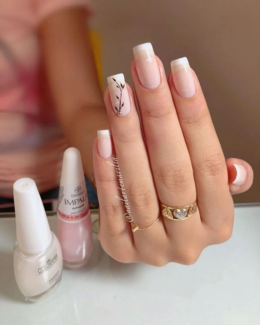 Social Unhas neutras