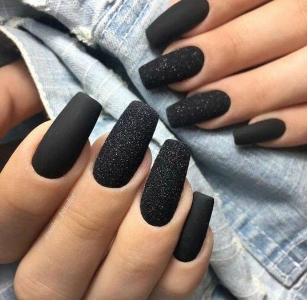 Moda Unhas pretas 