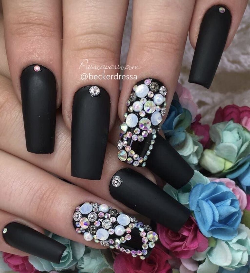 Moda Unhas pretas!