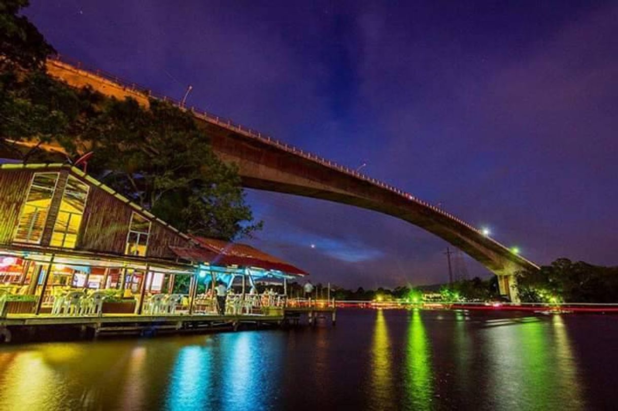 Places Puente Rio Dulce