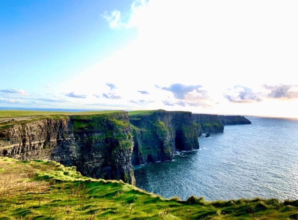 Place Cliffs of Moher