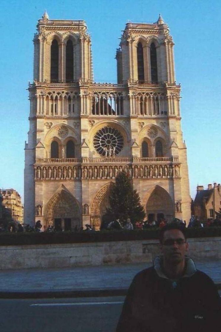 Place Notre Dame