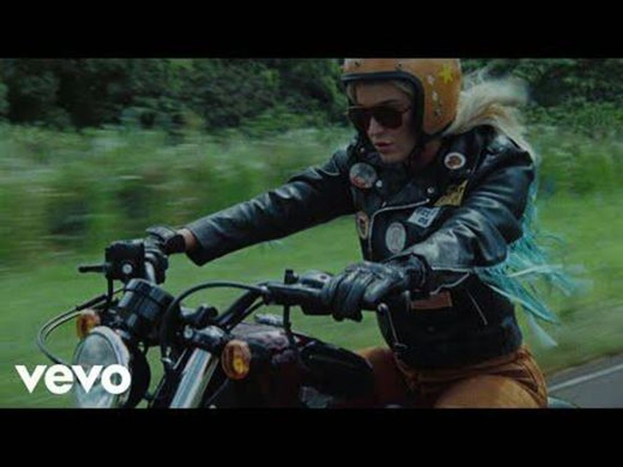 Fashion Katy Perry - Harleys In Hawaii (Official) - YouTube 