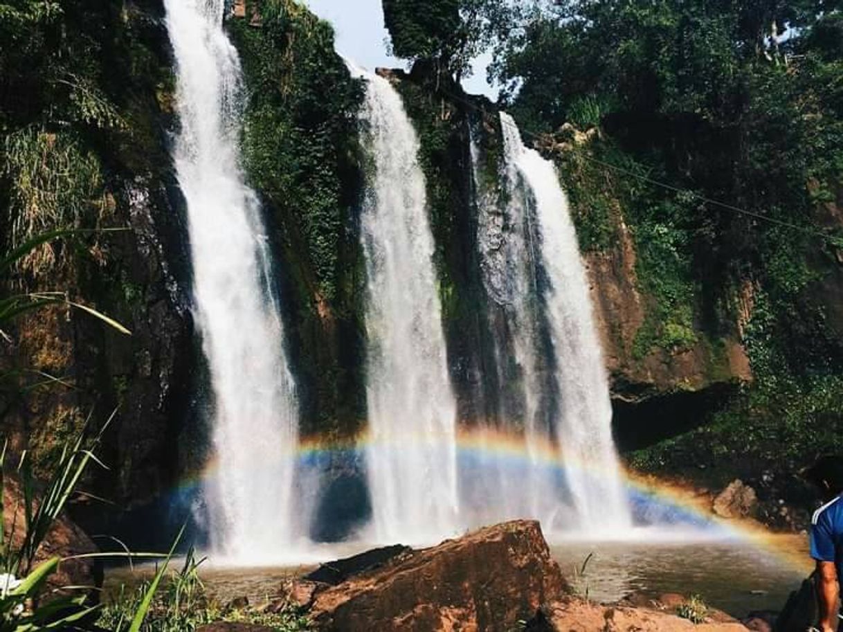 Lugar Cascada de La Luna