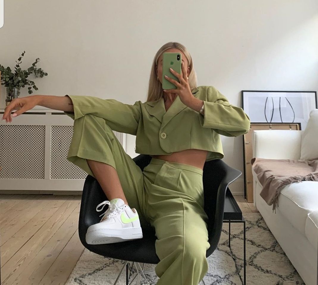 Social Set Green 