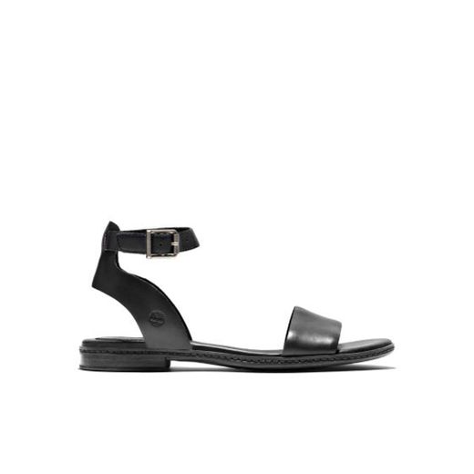 Simply refined leather sandals