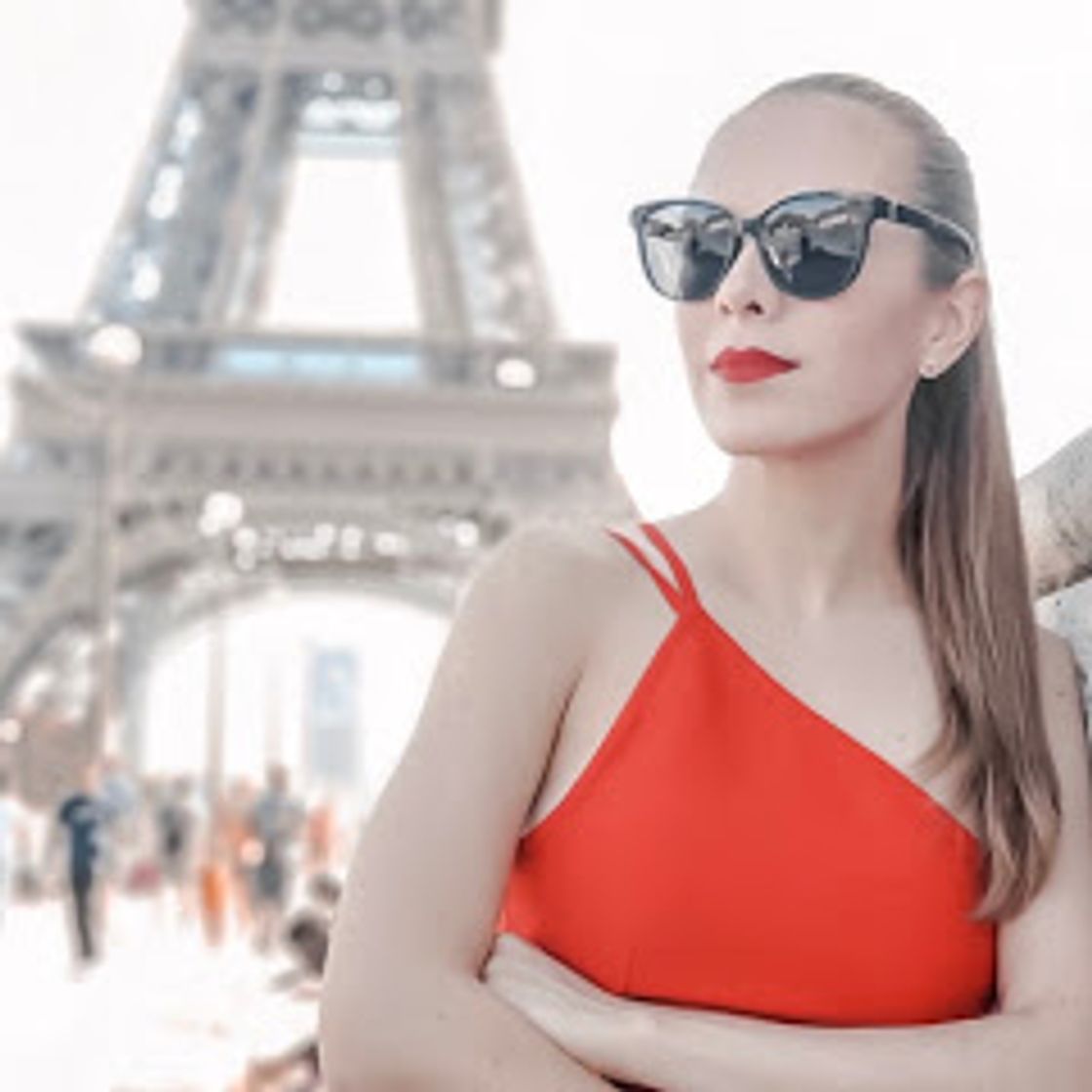 Social Paola Herrera - YouTube
