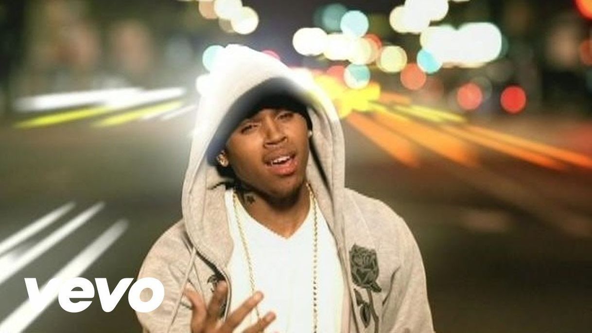 Music Chris Brown - With You 