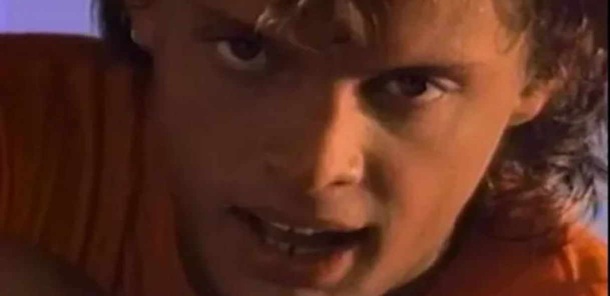 Canción Luis Miguel - "Cuando Calienta el Sol" (Video Oficial) - YouTube