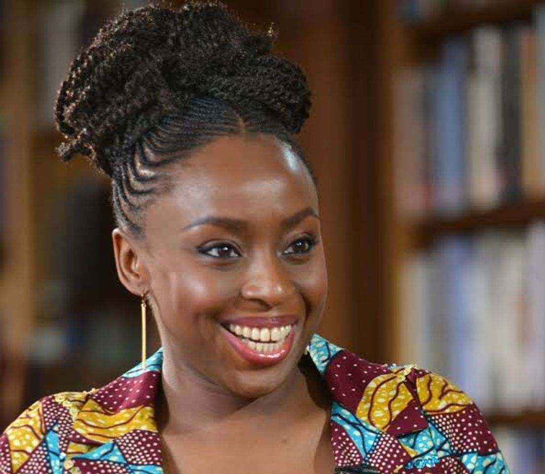 Chimamanda Ngozi Adichie, escritora 🖤