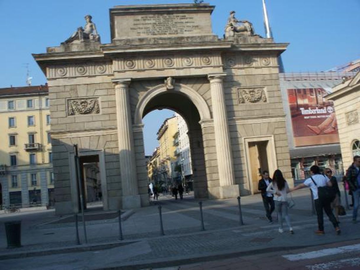 Place Porta Garibaldi