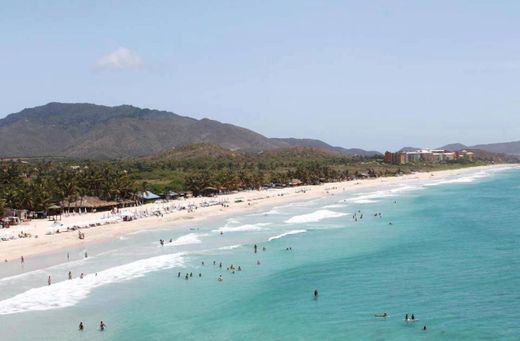 Playa parguito una de las más visitadas por turistas 