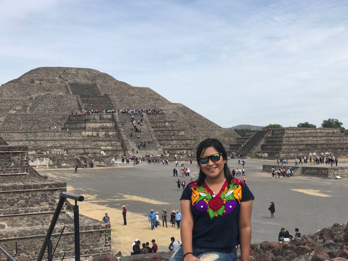 Lugar Piramides De Teotihuacan