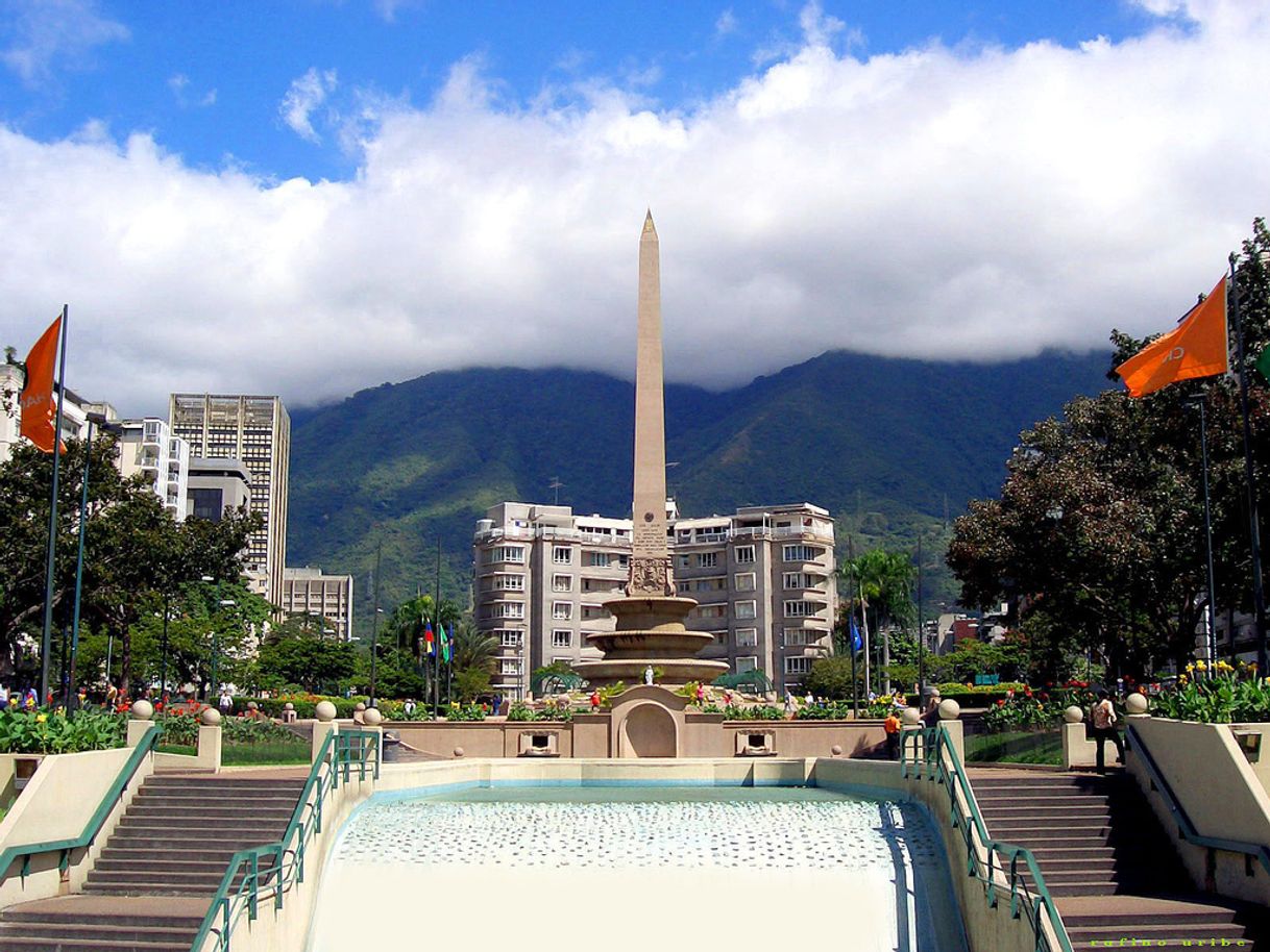 Place Plaza Altamira