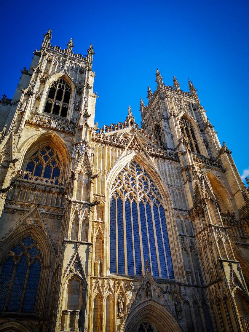 Place Leeds Cathedral