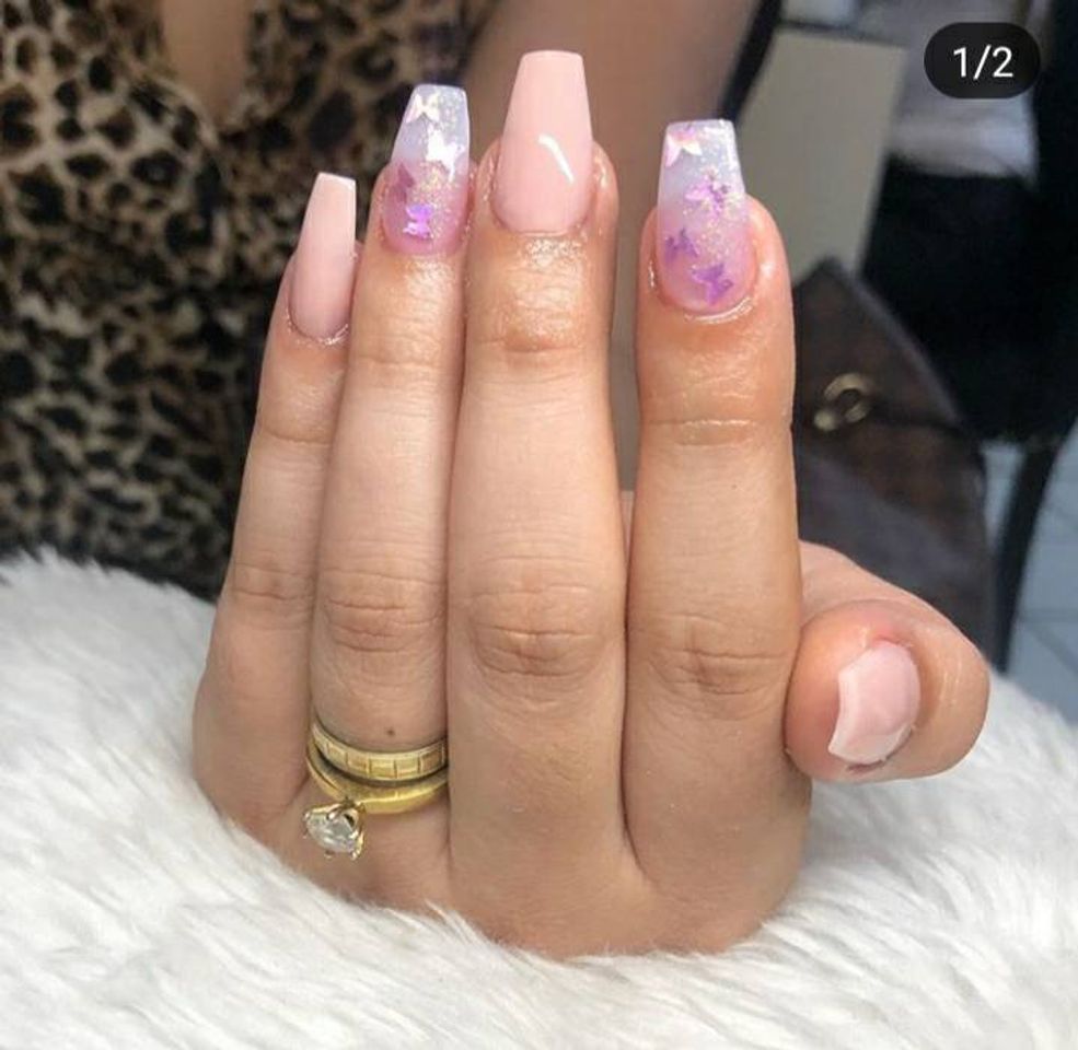 Social Nails.