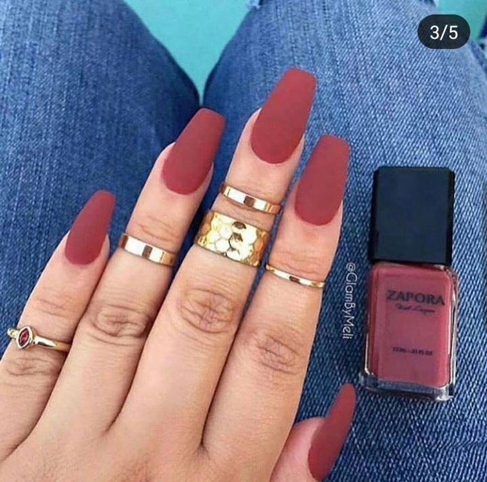 Social Nails