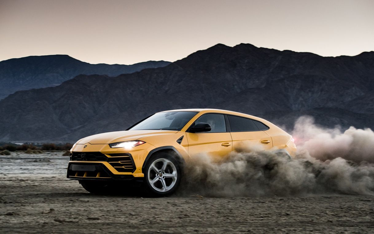 Fashion 2019 Lamborghini Urus: The Long-legged Bull - 10/22