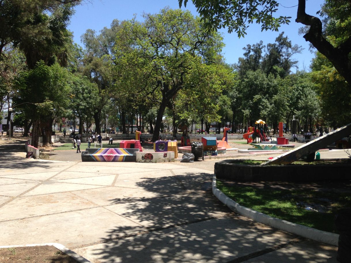 Place Parque Morelos