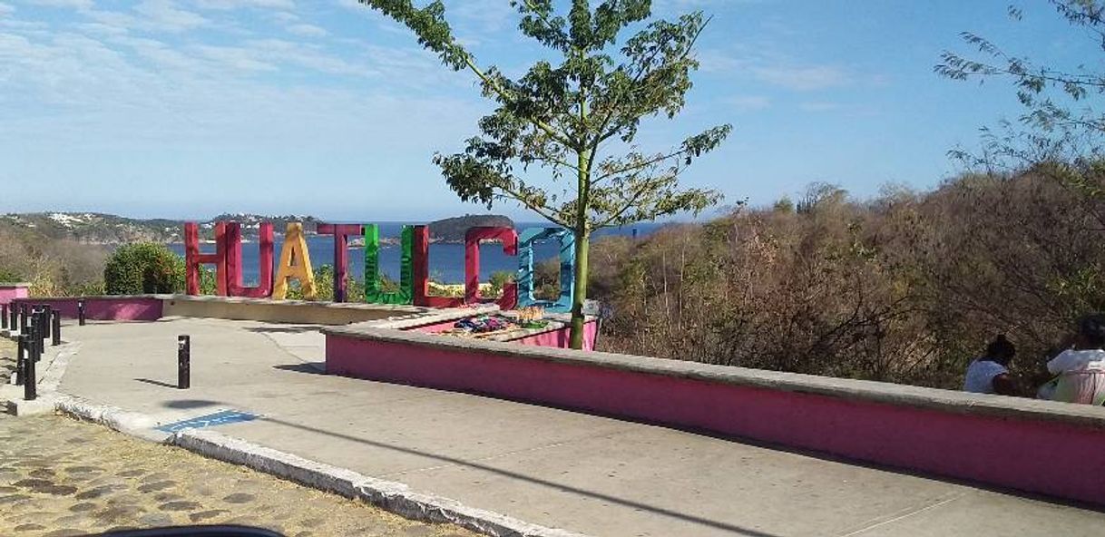 Place Bahias de Huatulco International Airport