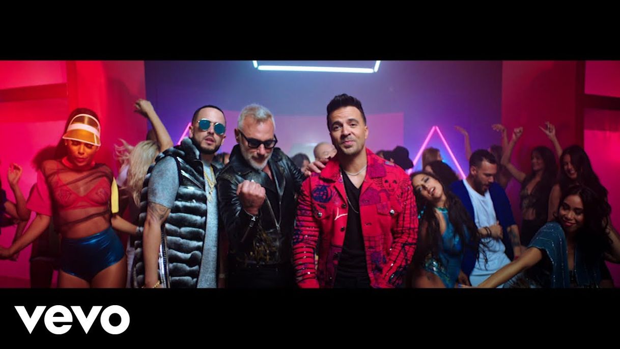 Moda Gianluca Vacchi, Luis Fonsi - Sigamos Bailando ft. Yandel - YouTube