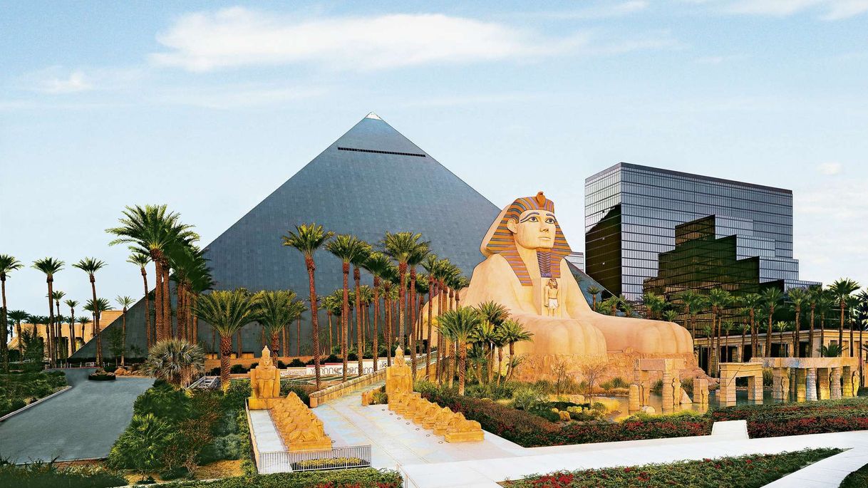 Lugar Luxor Hotel