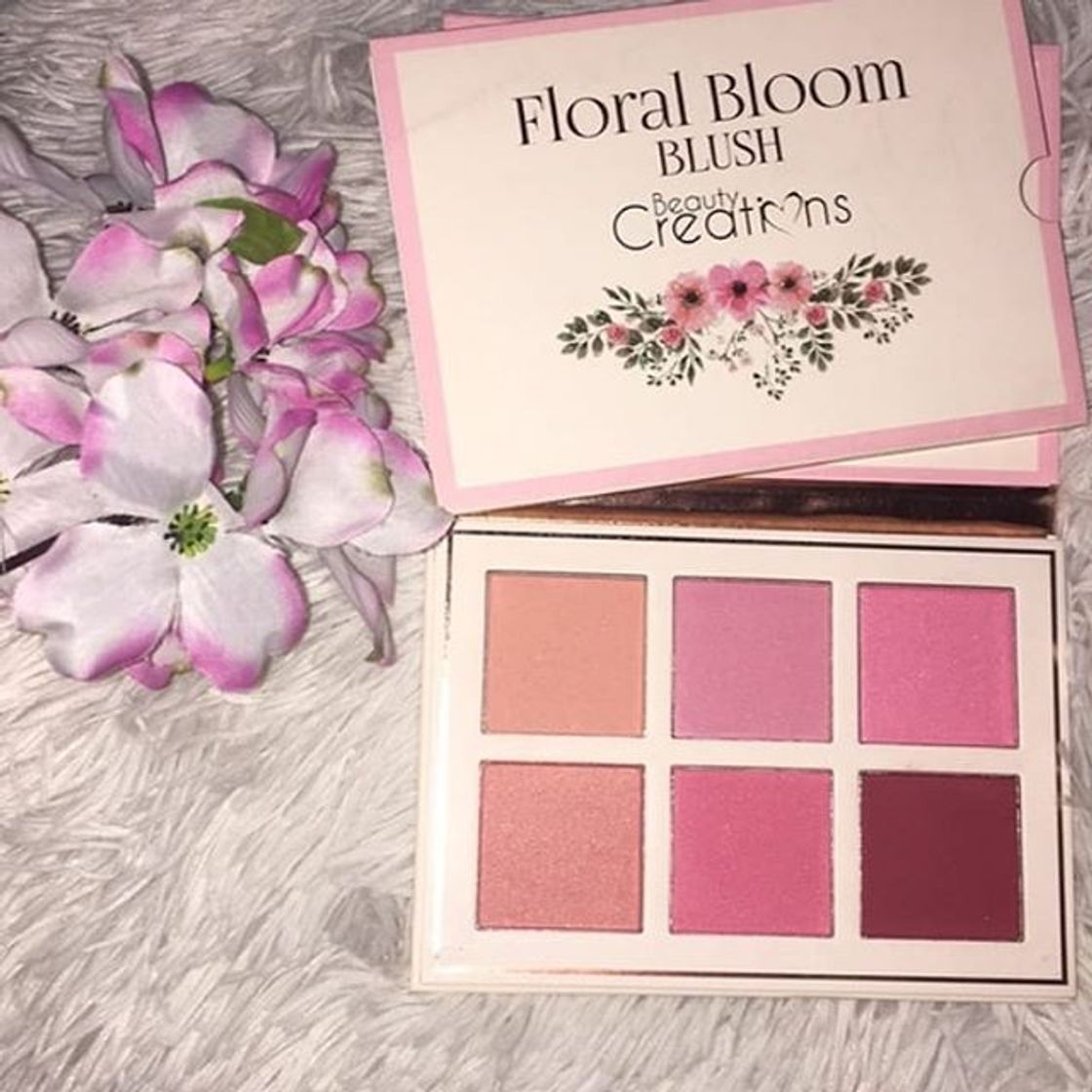 Producto Blush Floral Bloom de Beauty Creations