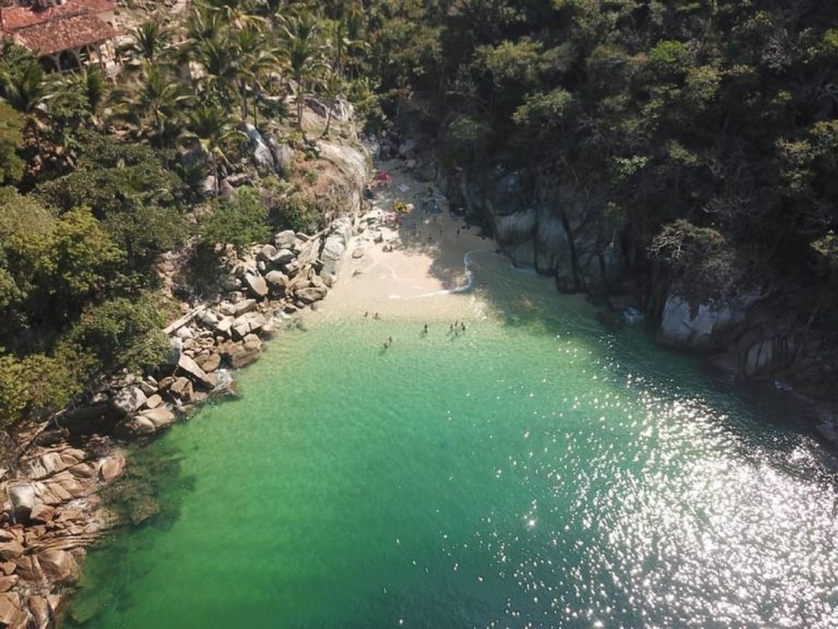 Lugar Colomitos Beach