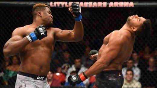 UFC 218 BRUTAL KO😱😱 OVEREEM VS NGANNOU💥👀