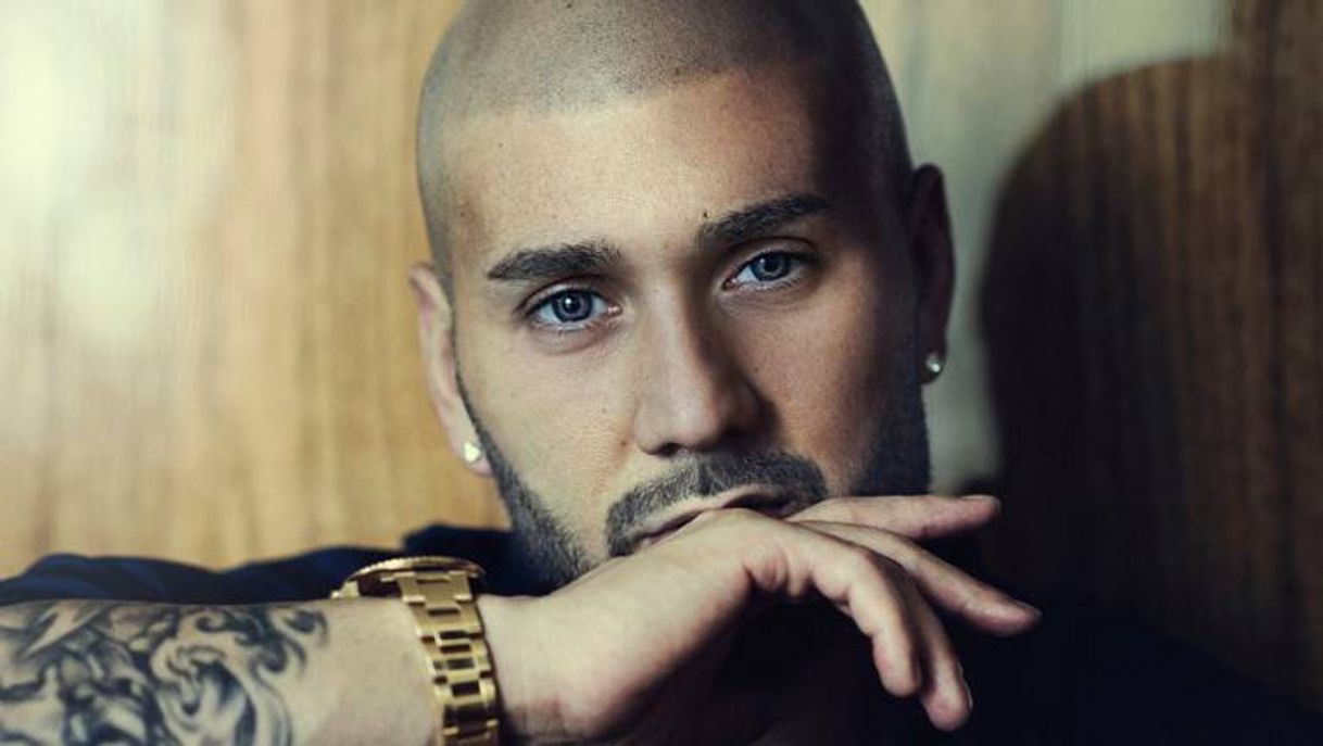 Canciones What Kinda Girl - Massari