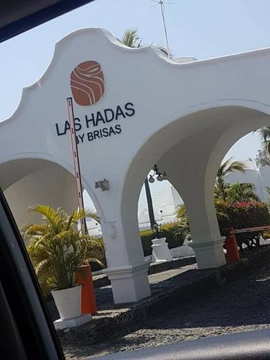 Hotel Las Hadas by Brisas