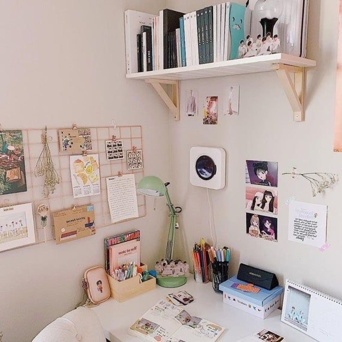 Moda study corner!💕✨☁️