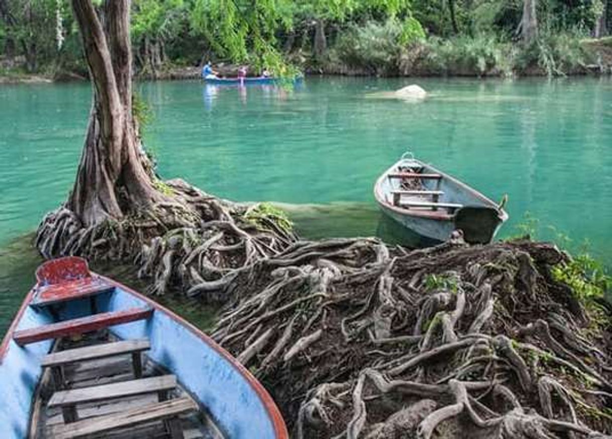 Lago de Camécuaro