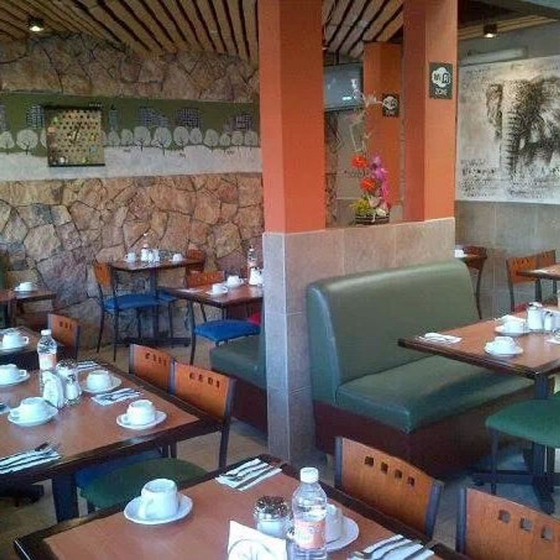 Restaurantes Enanos café