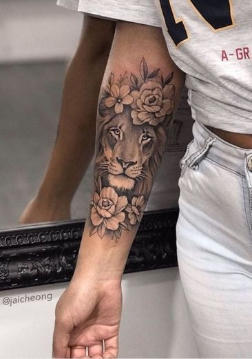 Lion tattoo tatuaje