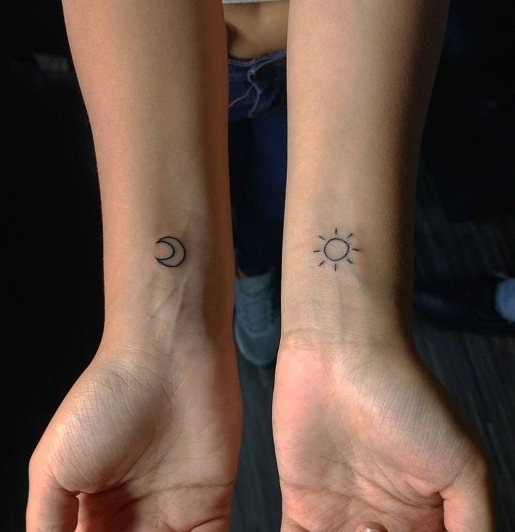 Social Tatto ☀️ 🌑 