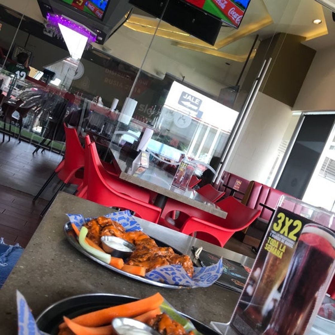 Restaurants Las Alitas Lomas Estrella