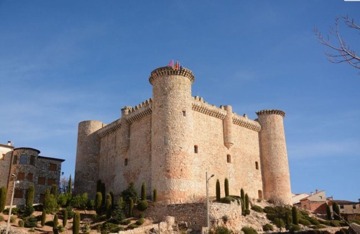 Lugares Castell de Gardeny