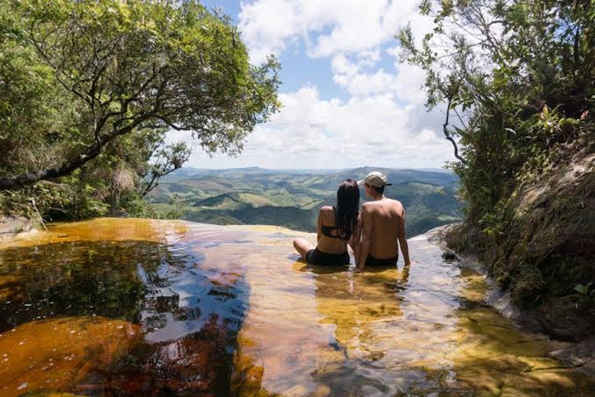 Lugar Janela do Céu Por Baixo