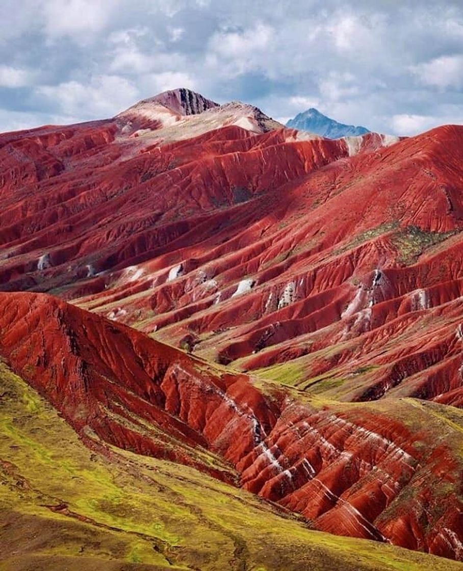 Lugar VALLE ROJO CUSCO