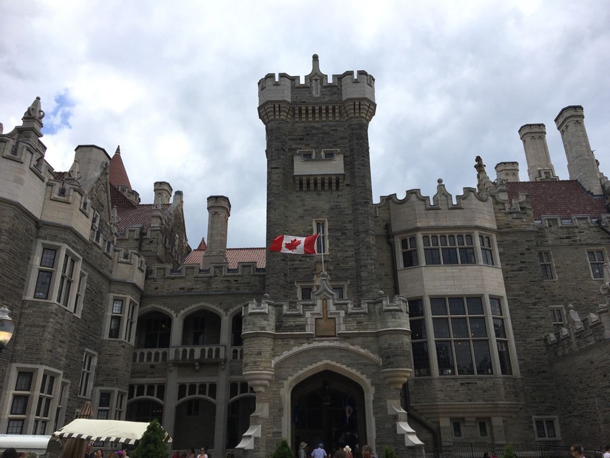 Place Casa Loma