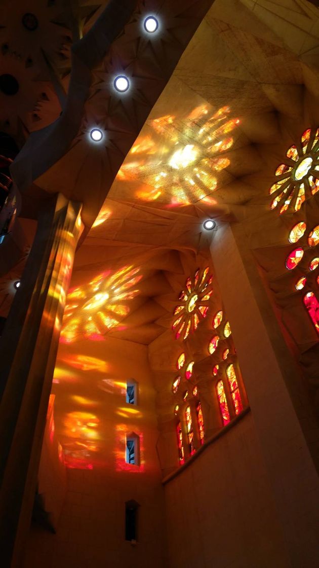 Lugar Basílica Sagrada Familia