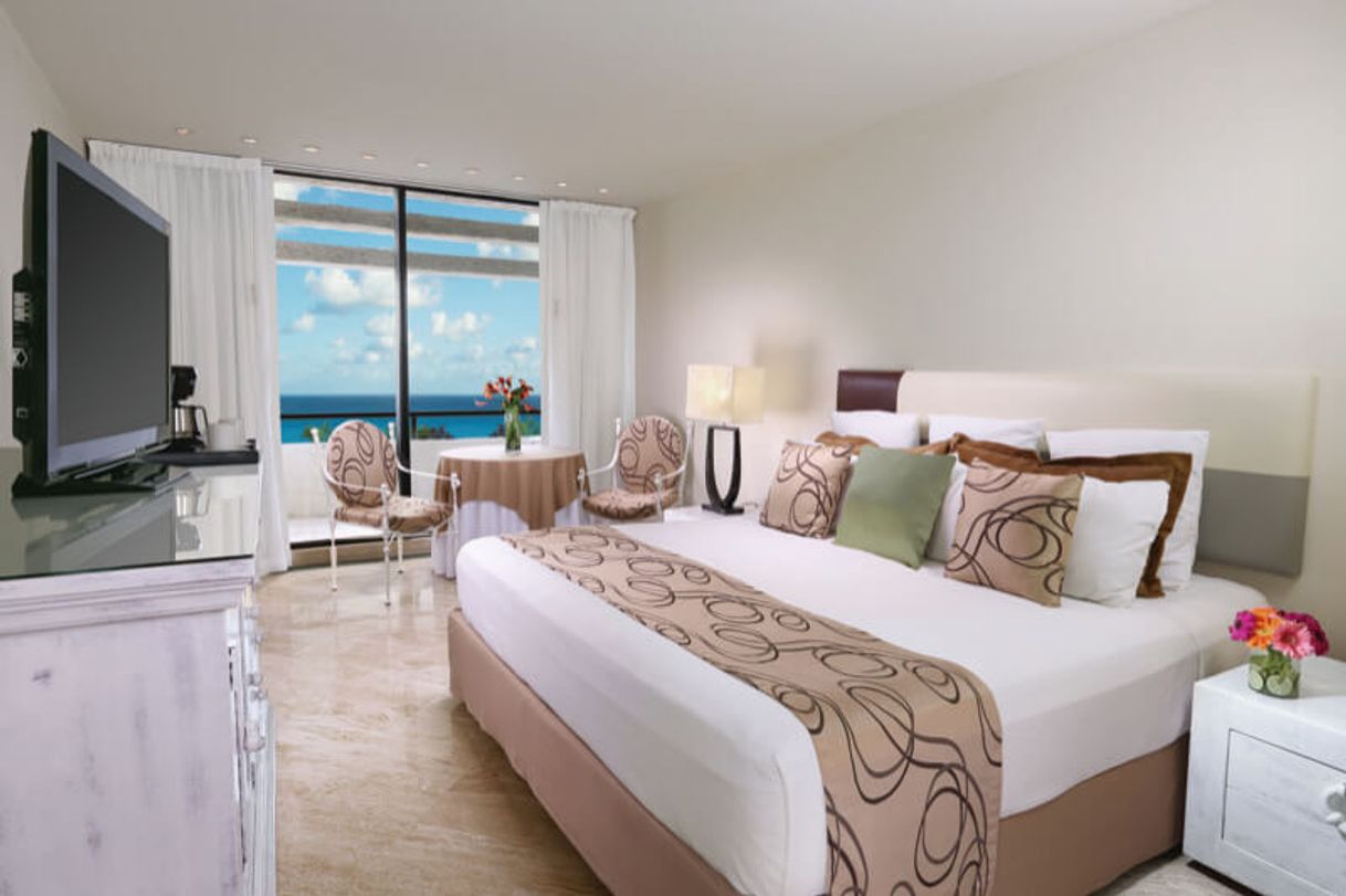 Place Oasis Cancun LoveU