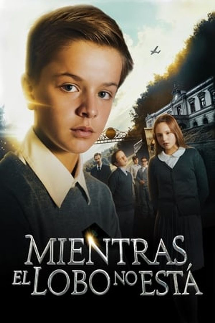 Movie Mientras El Lobo No Está