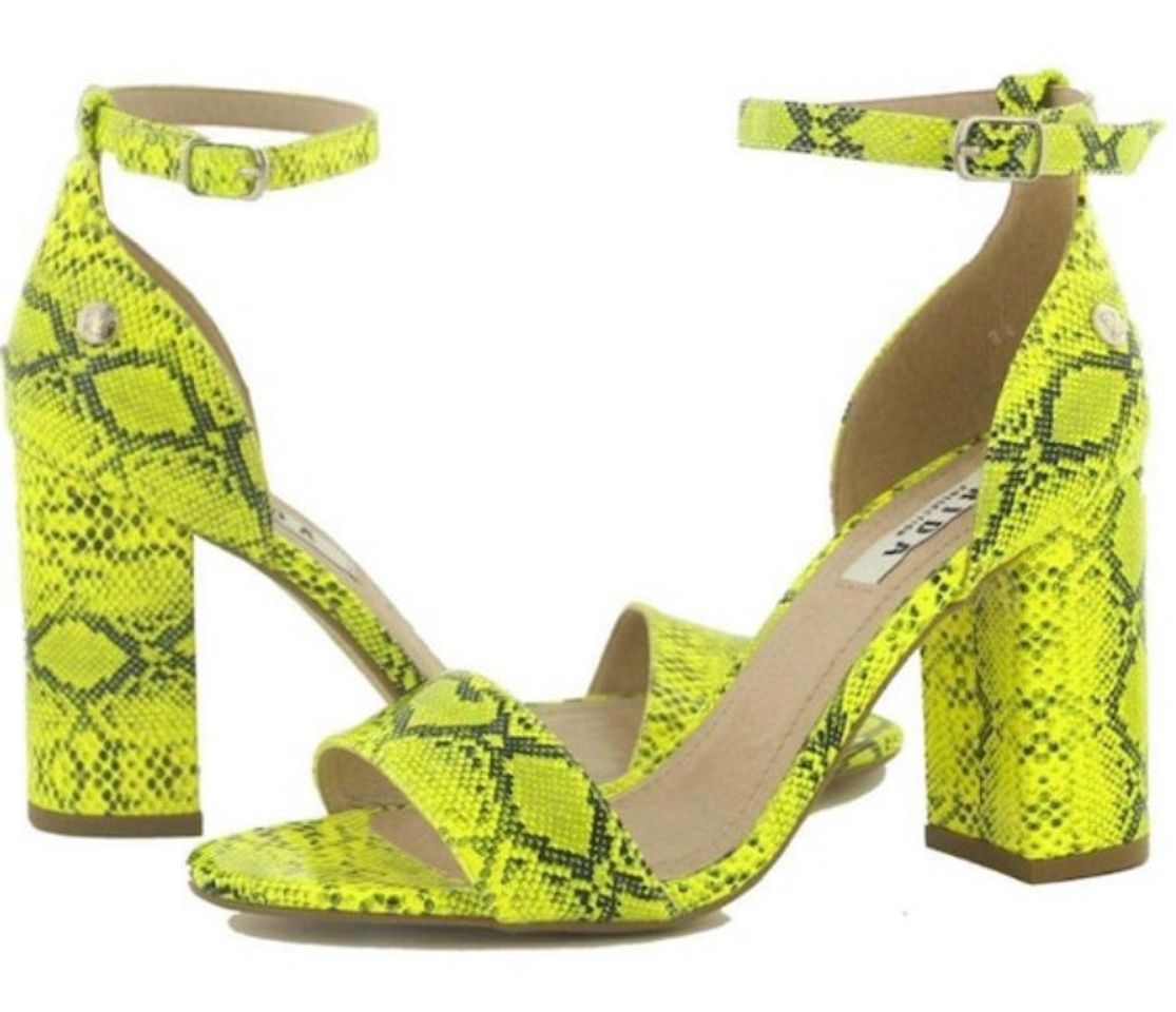 Social Sandalias marca Frida Collection color Amarillo