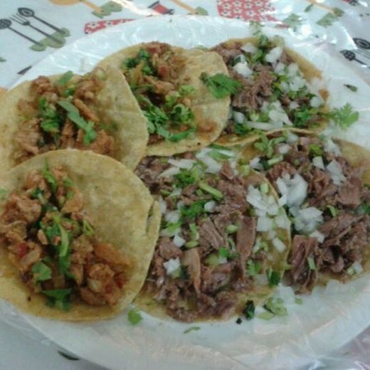Tacos al Pastor 2x1