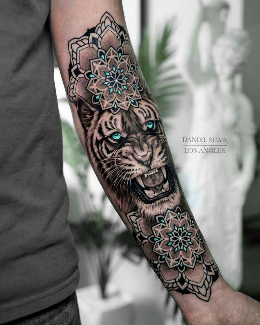 Social Tiger Tattoo